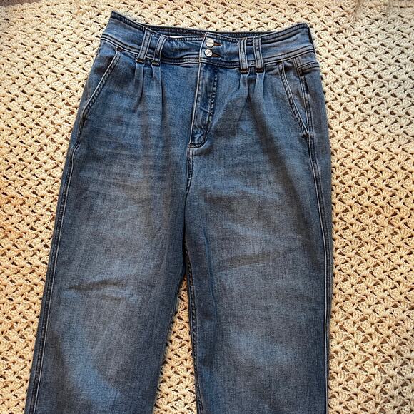 Pilcro by Anthropologie Pleated Straight Leg Jeans Size 29 - Picture 4 of 8